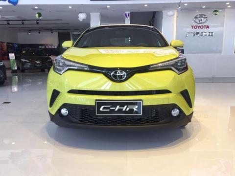 90后首选丰田轿跑SUV，颜值完爆缤智售价14-18万，运动十足