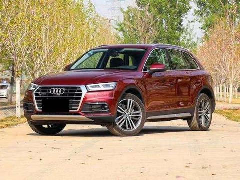 偶遇奥迪Q5L实车，以为是新款Q7，虽看起来值，但减配让人心酸！