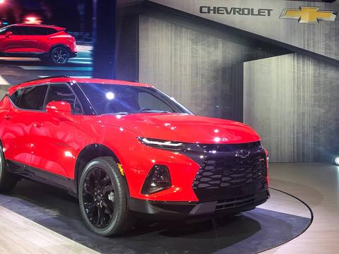 小白快报：雪佛兰“开拓者”回归，路虎揽胜极光换代在即