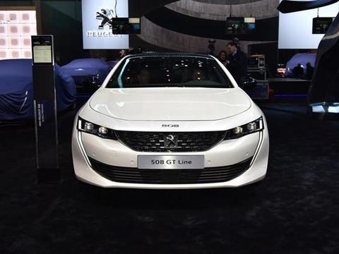 最憋屈的B级车！颜值不输大众迈腾，跌到15万却无人识货！