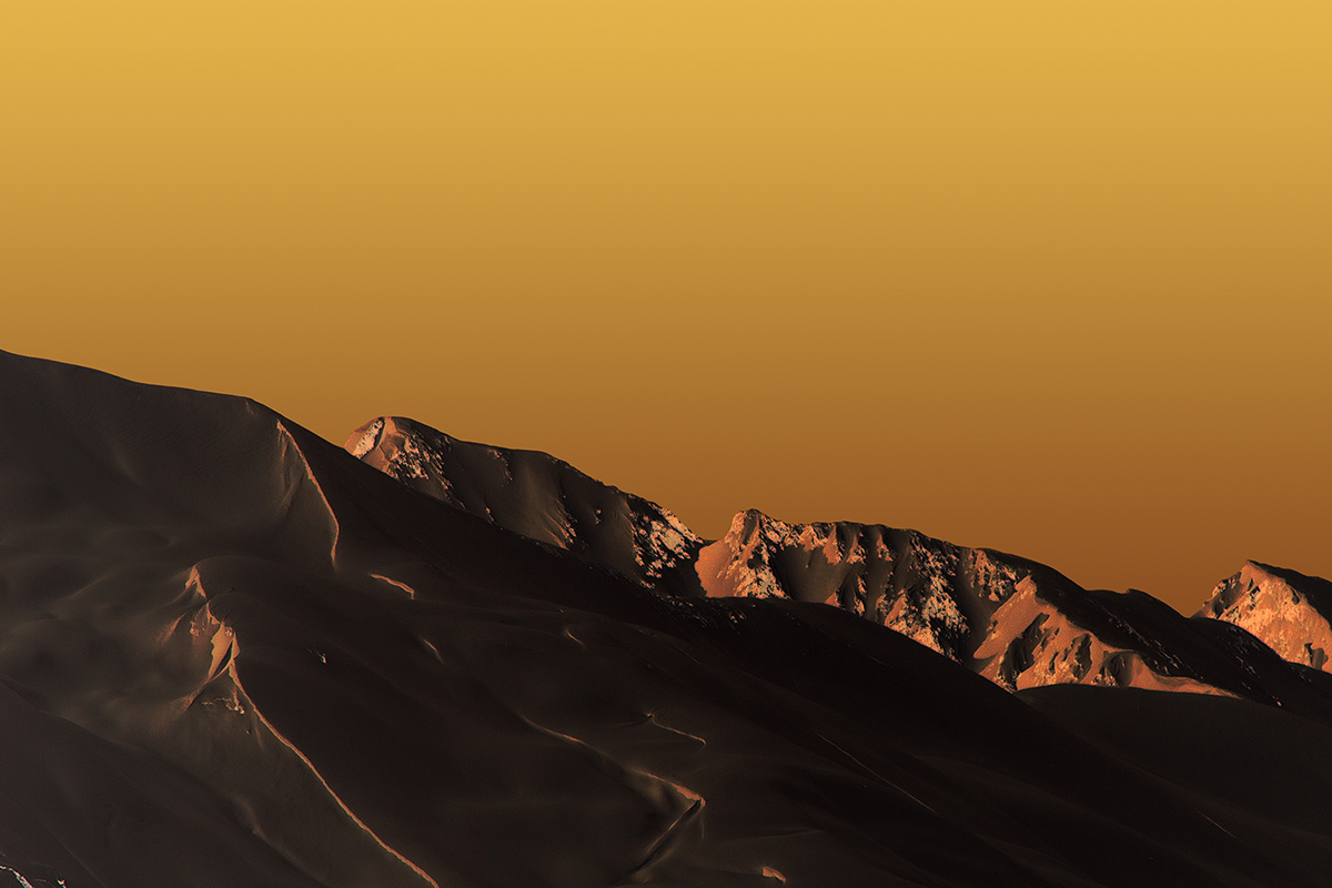 △ 霓虹山峰白俄罗斯摄影师 Slava Semeniuta