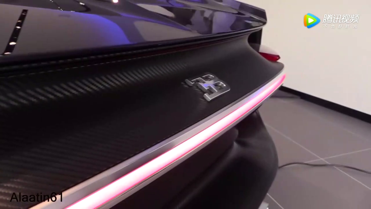 买超级跑车送了一双皮鞋，感受一下什么才叫高端大气！