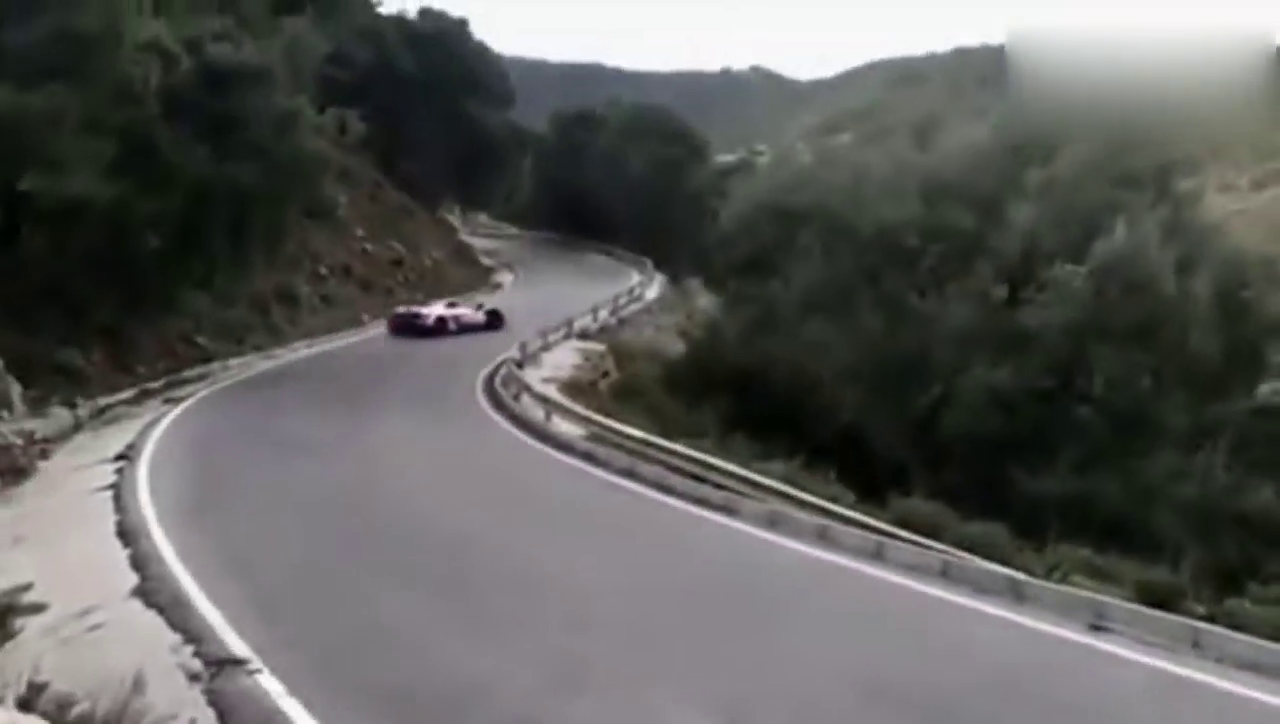 真的很贵！超级跑车引发的各种悲惨事故