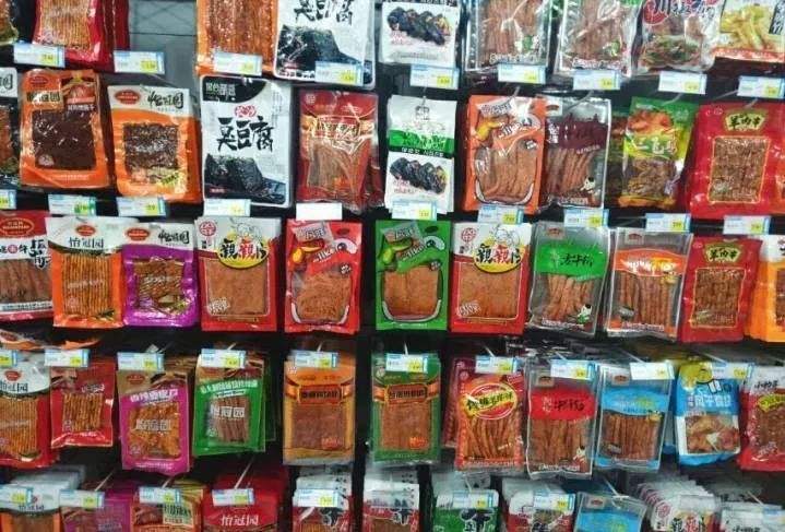 巴基斯坦游客到中国旅游,去超市买这种"特产",让旁人笑出了声