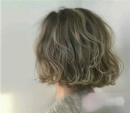 15款女神短烫发设计，蓬松感空气烫正流行!