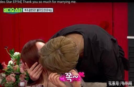 哈尔滨23岁网红陈华娶41岁韩星，只要洗澡时，老公就会跟进去