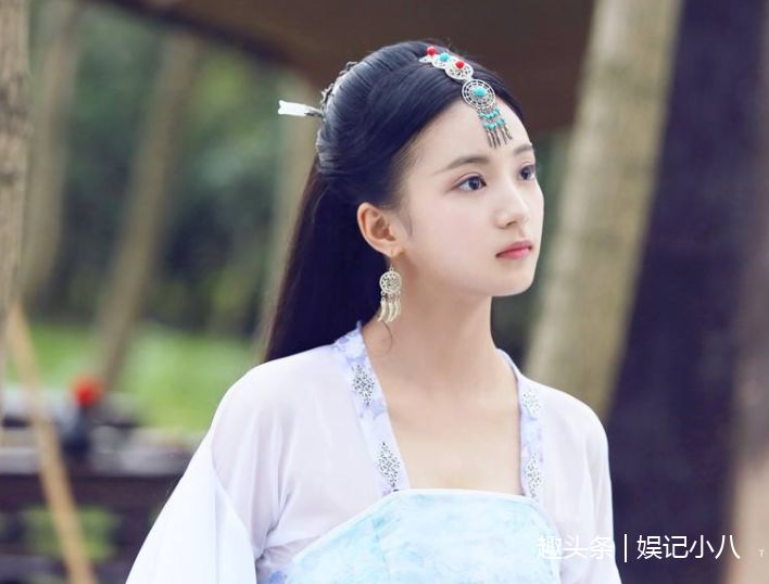 雅兰珠被逼“联姻”主动“求婚”战北野:五哥哥,你娶我可好?