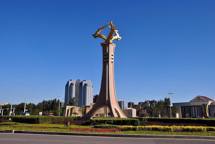 内蒙古的最大城市,是工业中心,称草原钢城,却被低估,不是省会