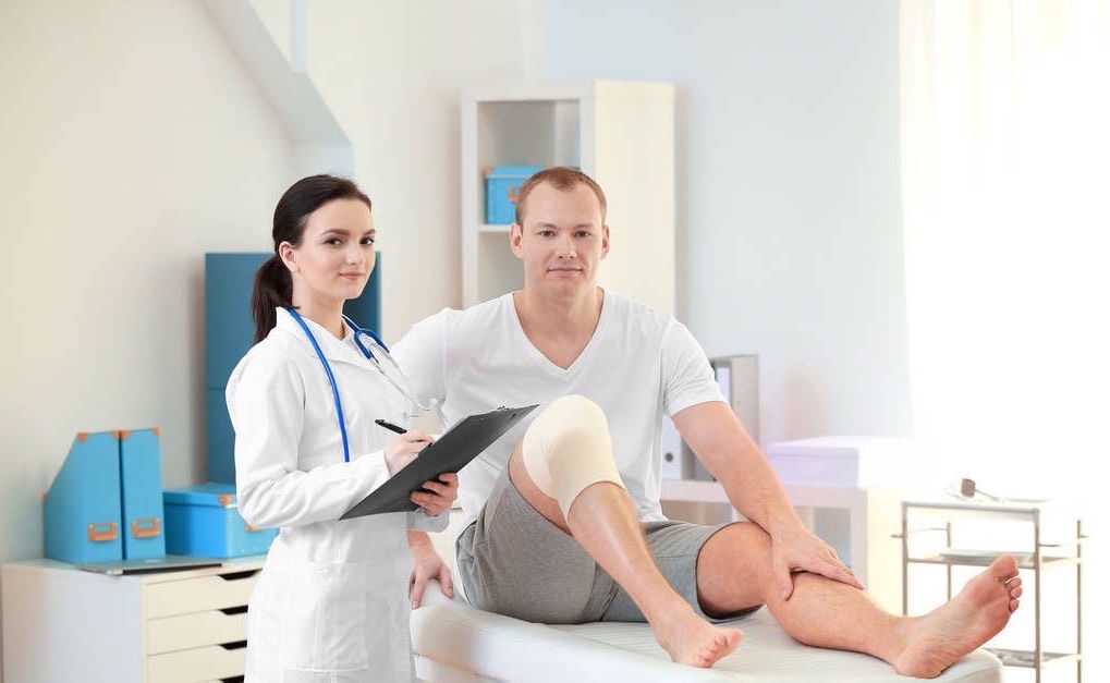 如何避免跑步膝伤?从短距离、慢速度练起吧