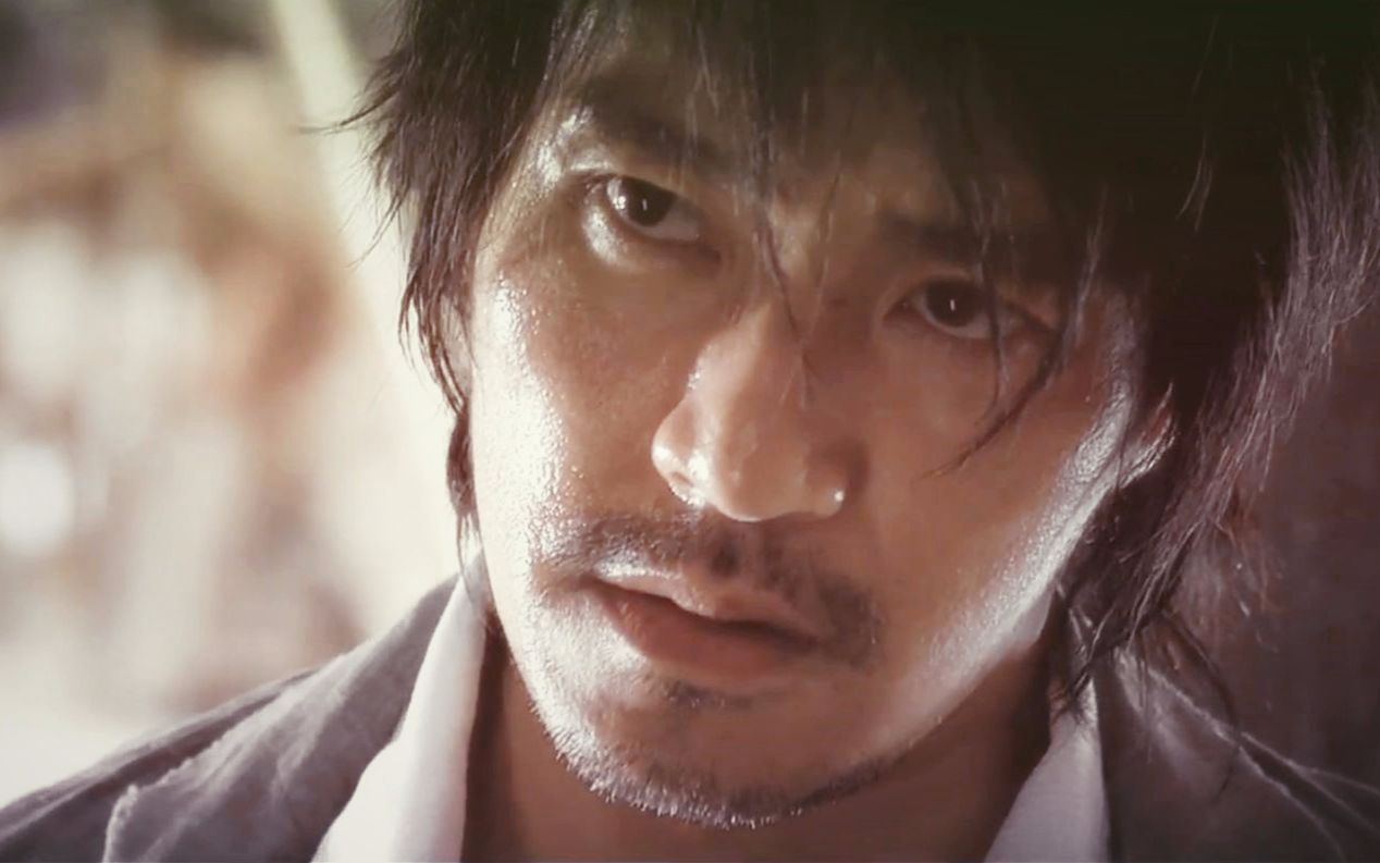 纵横影坛20年，周星驰生涯总票房102亿，网友:他就是票房之王