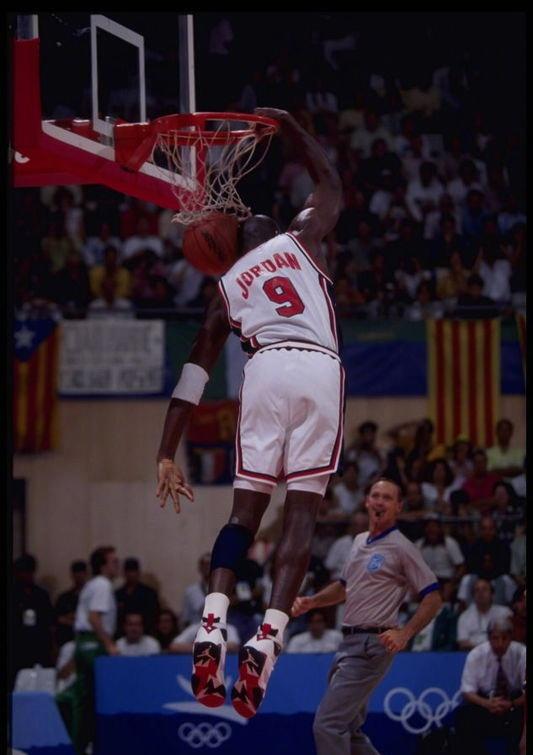 涨姿势了!飞人乔丹穿过如此多球衣号码,你只知