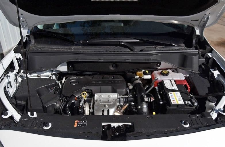 雪佛兰火了,新车颜值超GL8,米其林轮胎+大七座