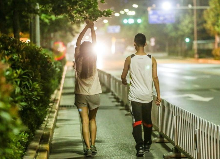 坚持每天跑5公里两个月了,为什么体重没变化?