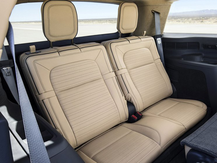 比奥迪Q7便宜，气场不输路虎，林肯飞行家也来搅局国内豪车市场