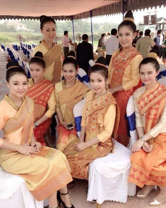 为什么到老挝旅游,当地会有美女会问你要不要吸烟,有什么含义吗?