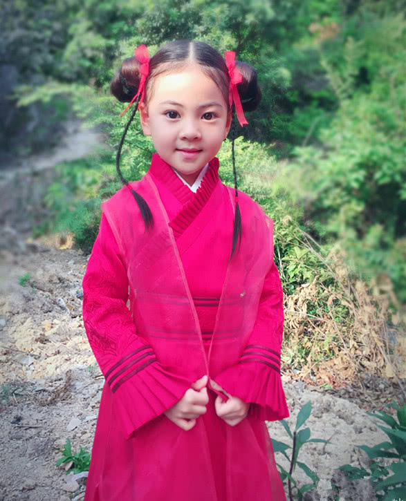 虽然张茗灿的作品不多,但是之前出演的每一部剧都给大家留下了很深的