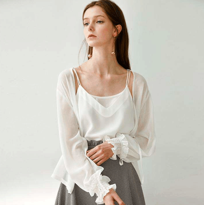 为什么半透明的白衣服里面要穿黑内衣? 看完这