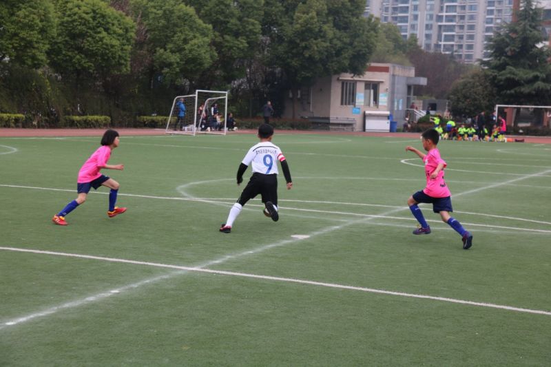 舒莱狮惊艳亮相2018南京市市长杯校园足球联