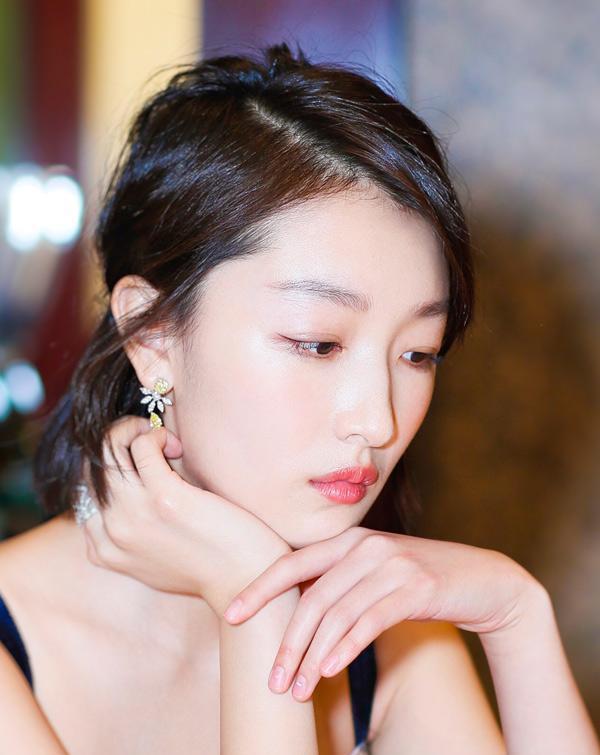 周冬雨的小眼妆画法, 单眼皮、下垂眼的菇凉快