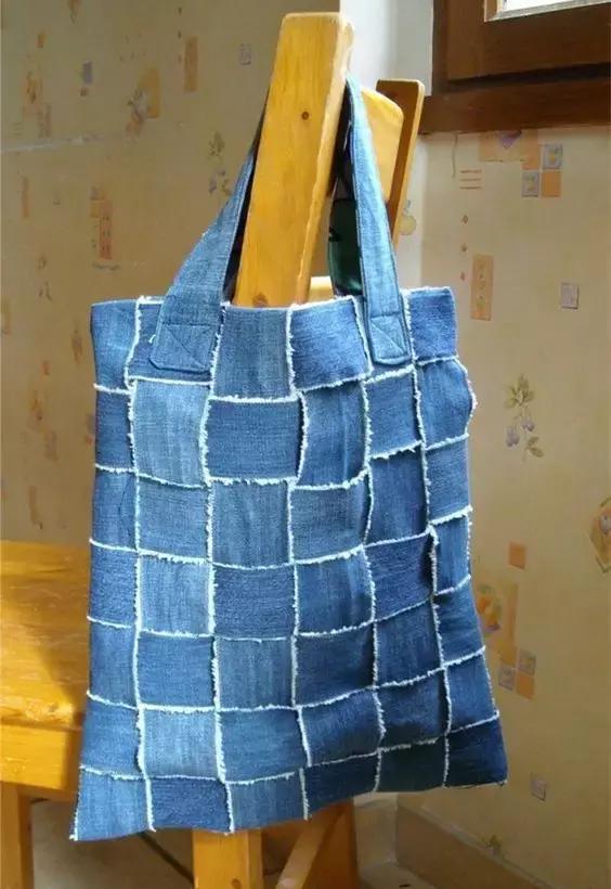 江苏阳澄湖镇举办暑期非遗布包扎染体验活动