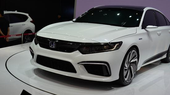 本田终于爆发！全新“思铂睿”亮相，档次感十足，售18万太厚道了