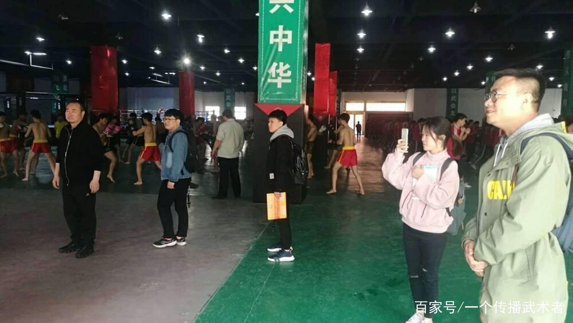 少林寺小龙武院迎来湖南卫视栏目编剧组