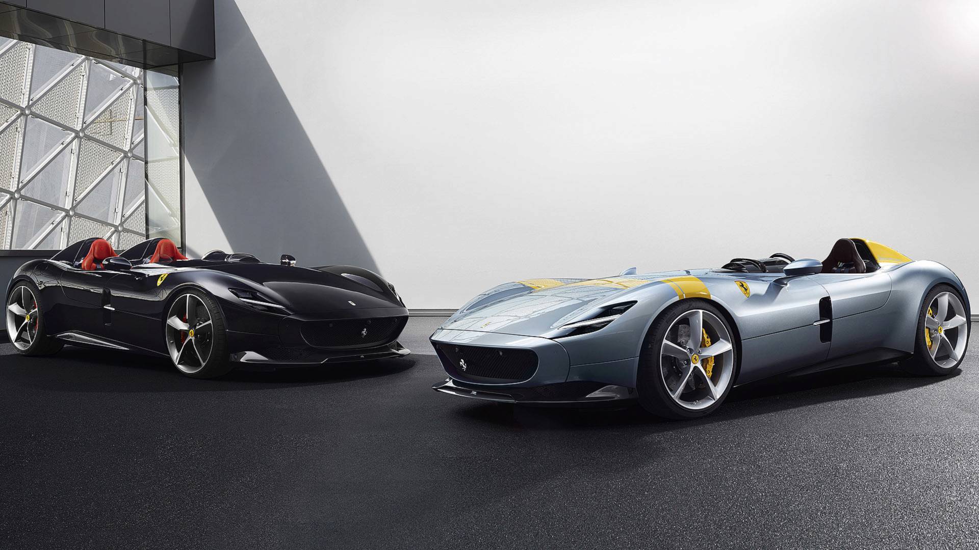 Ferrari Monza SP1 And SP2

此两匹马烈得很

  ​<img src=""/><img