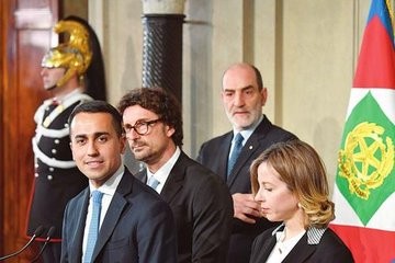 欧盟遇到可怕难题: 可能因难民潮面临分崩离析