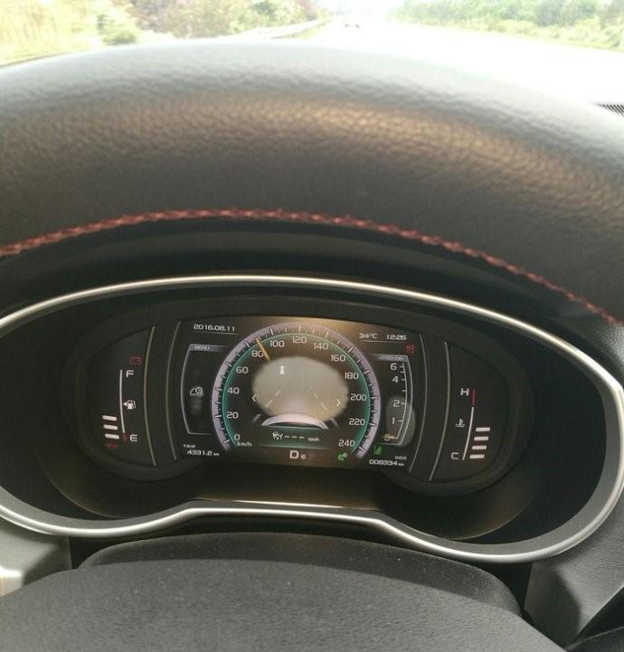 油箱破损, 吉利博越险失控!