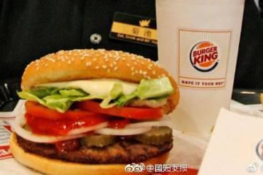囧哥:怀球星的娃能终身免单?