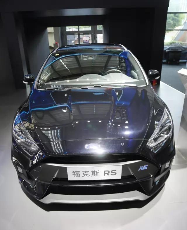 售价40万福特全新进口福克斯RS