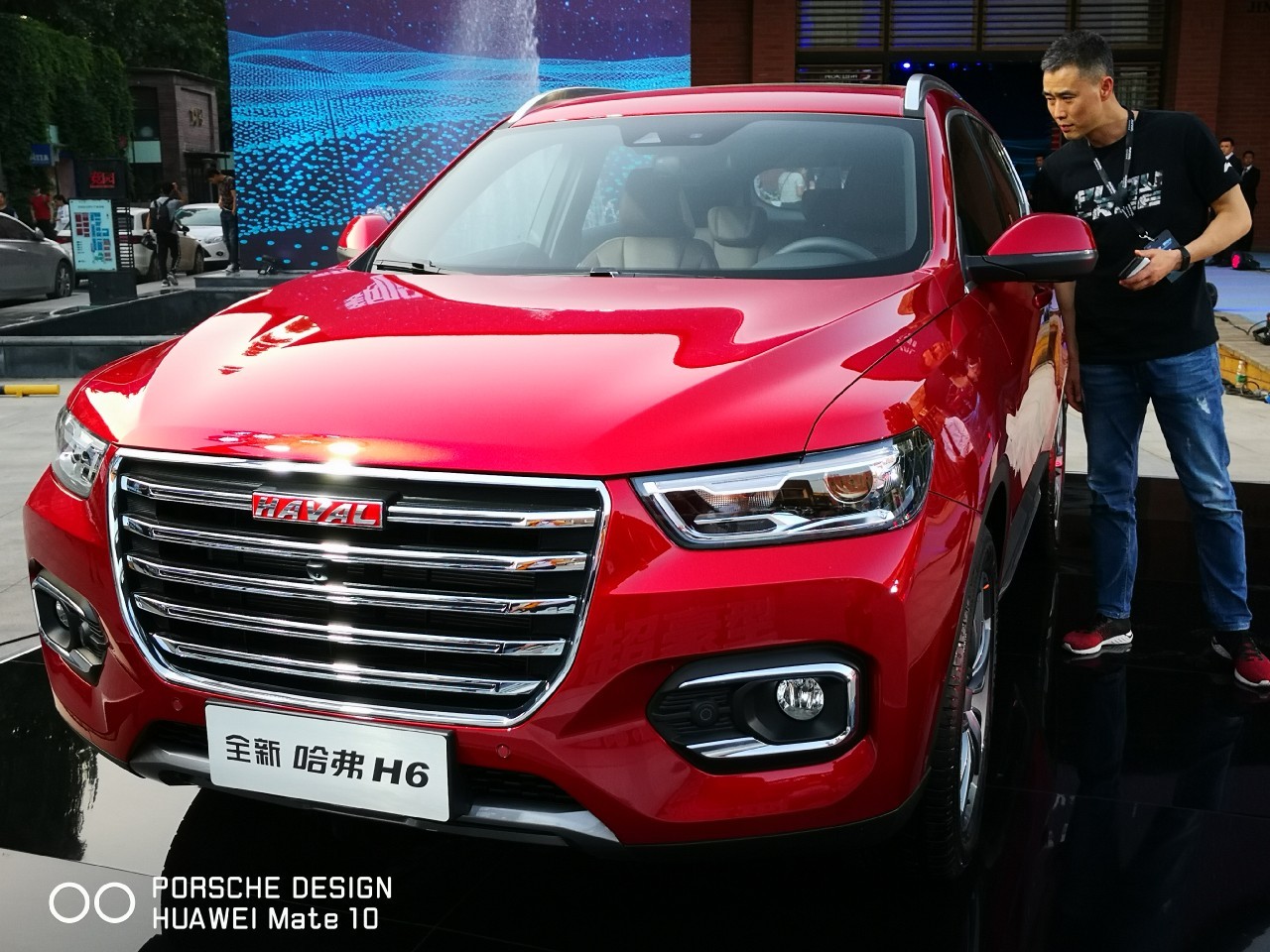 长城哈弗H6豪华型/超豪华型今晚上市，期待价格！