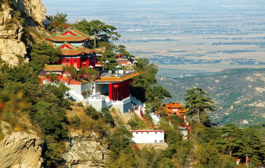 正文   北镇市:隶属于辽宁省锦州市,位于辽宁西部东端,医巫闾山东麓