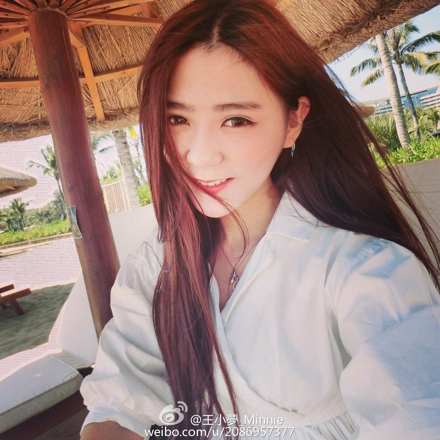 美图分享养眼美女王小梦唯美气质写真图片