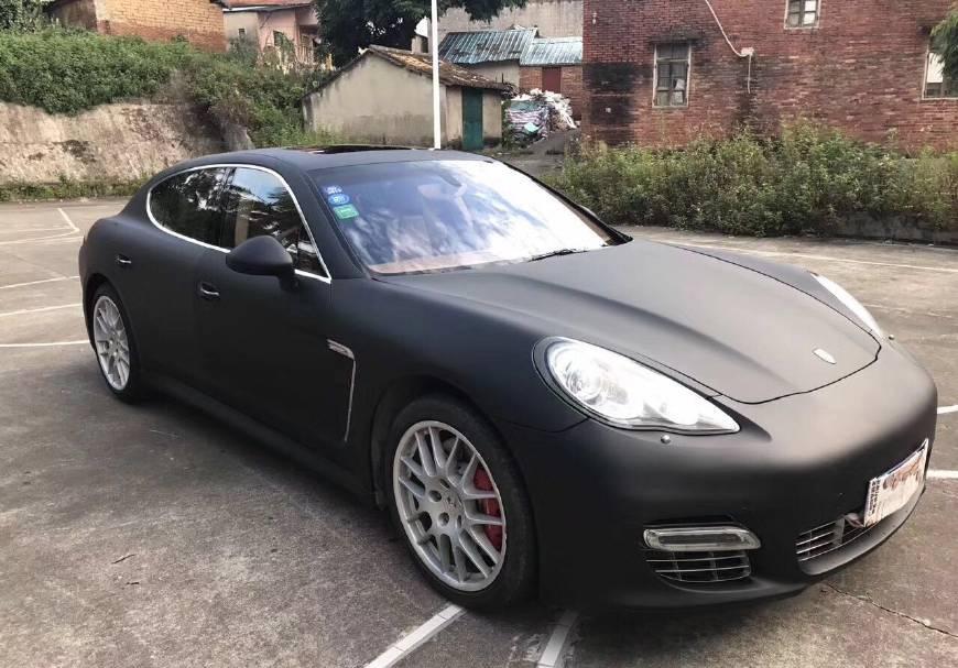 30多万买台帕纳梅拉在贴个磨砂黑, 颜值变成100万