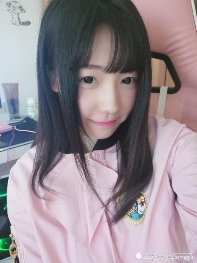 刺激战场赢了,王者荣耀却输了?林喵喵首日开播人气突破200万!