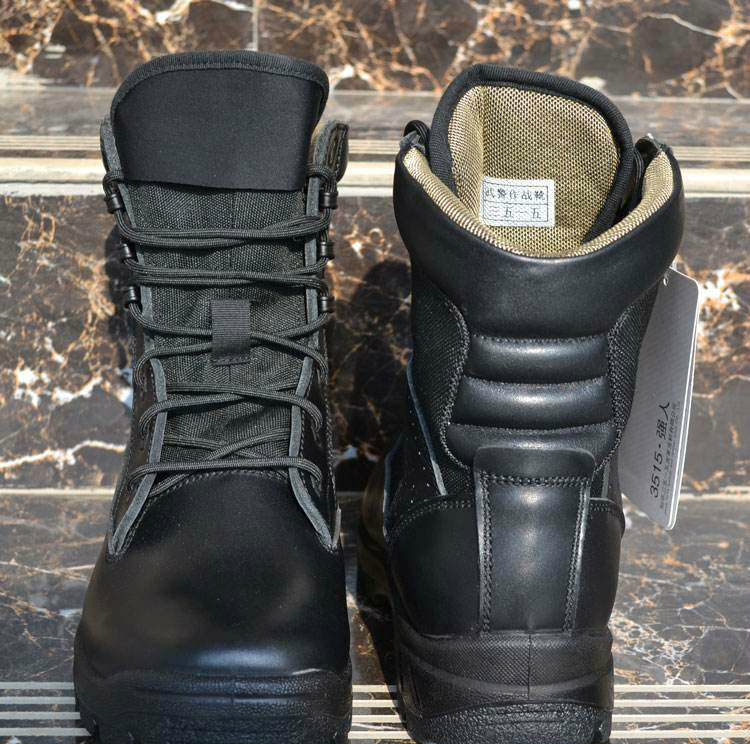 武警部队的新式作战靴性能优良