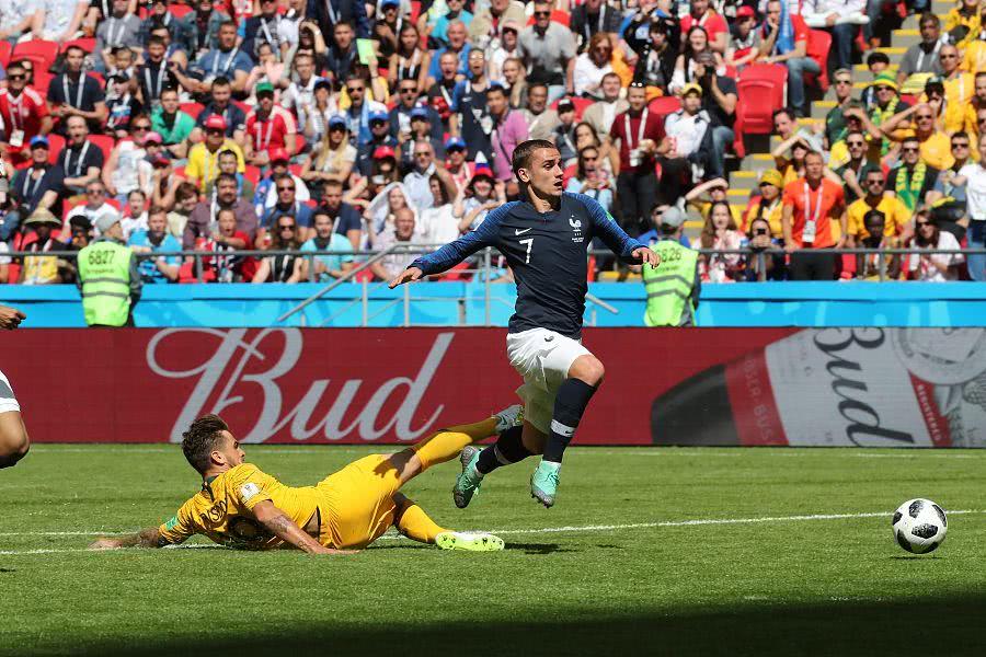 法国险胜澳洲袋鼠军团 伊布:该去俄罗斯的不是