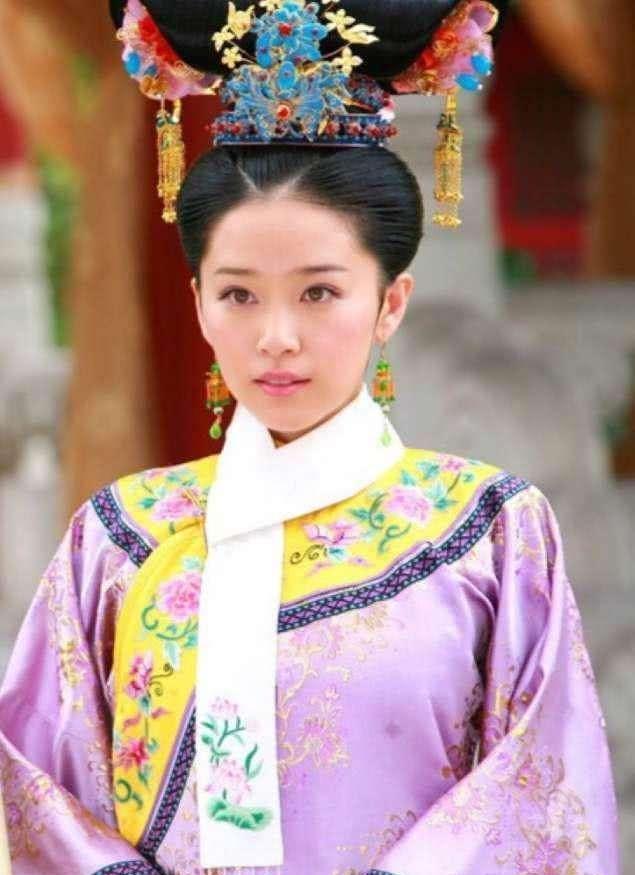 正文                     秦岚,在《新还珠格格》里饰演萧剑和小燕子