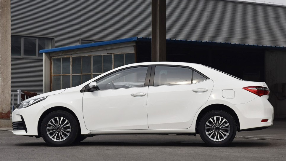 隔音差如面包，减震硬如铁板，凭什么月月还能卖出20000台？