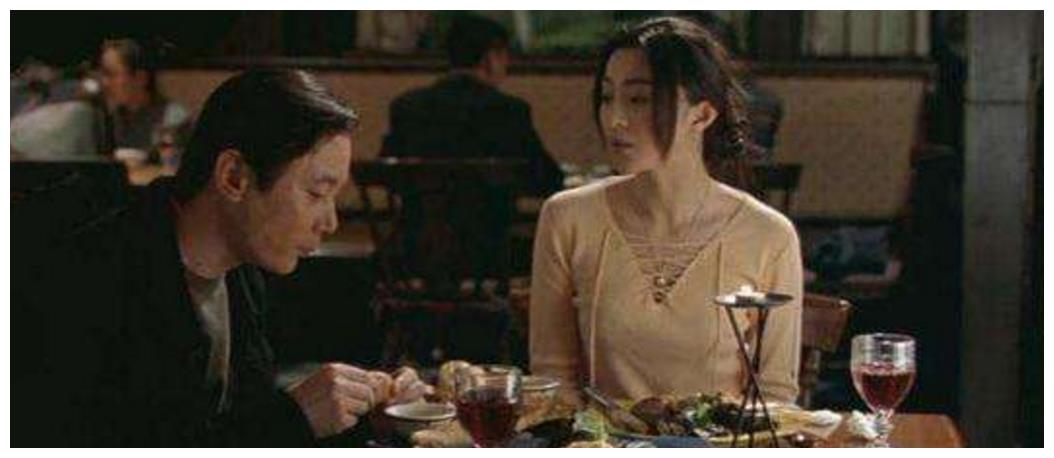 电影《手机》的内容是什么,为什么让崔永元这