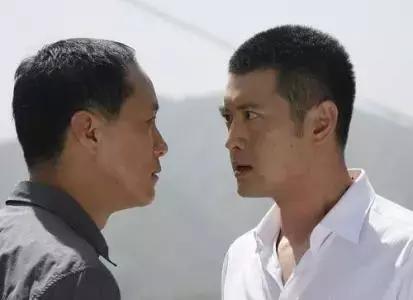 正与陈伟霆拍戏的他，6次考北电失败，因长得帅被人拉去演戏