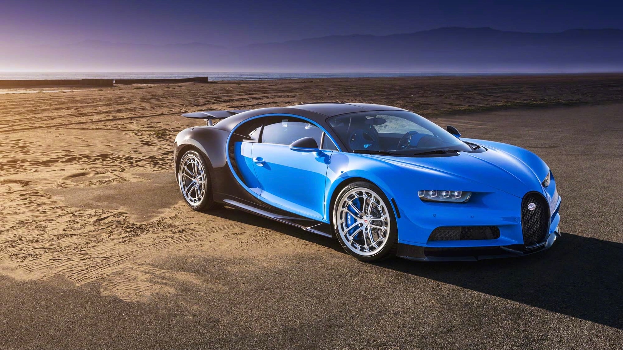 布加迪Chiron，换了个蹄儿更帅!