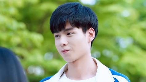 黄毅清开撕崔永元出轨和反H,这波杠精之争你站