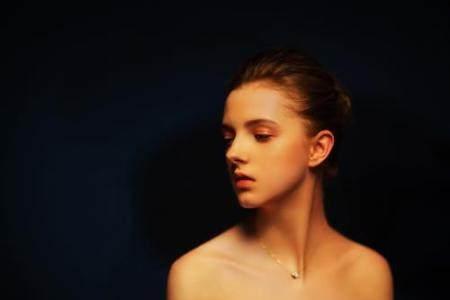 小学时掀了英语老师的裙子，为报仇，她脱掉了我的&hellip;&hellip;