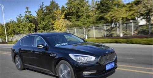 75万入手的起亚豪车，整车设计有玛莎影子，车主想转手却无人问津