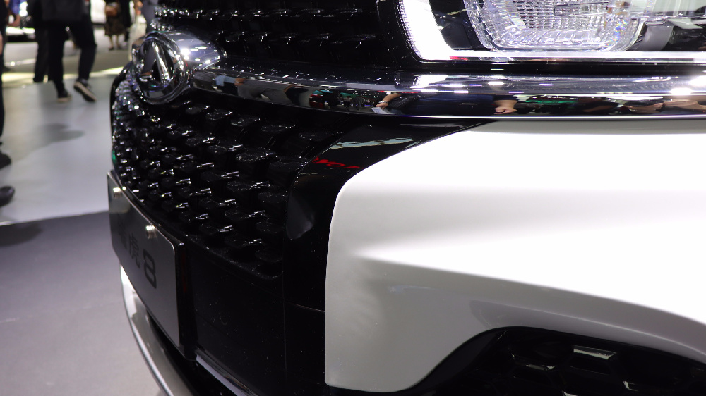 奇瑞瑞虎8的价格低到别人没害怕，反而让兄弟瑞虎7很闹心