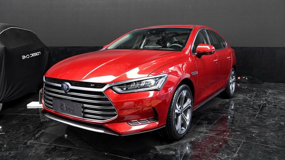 这台国产车厉害了, 百公里加速不到6秒, 综合油耗却只有1L