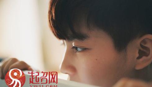 既诗意又内涵的男孩名字大气!(附男孩取名常用