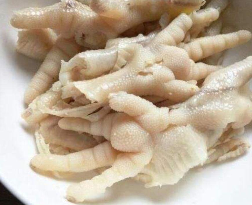 路边卖的“无骨鸡爪”是怎么去骨的? 说出来你都不敢相信